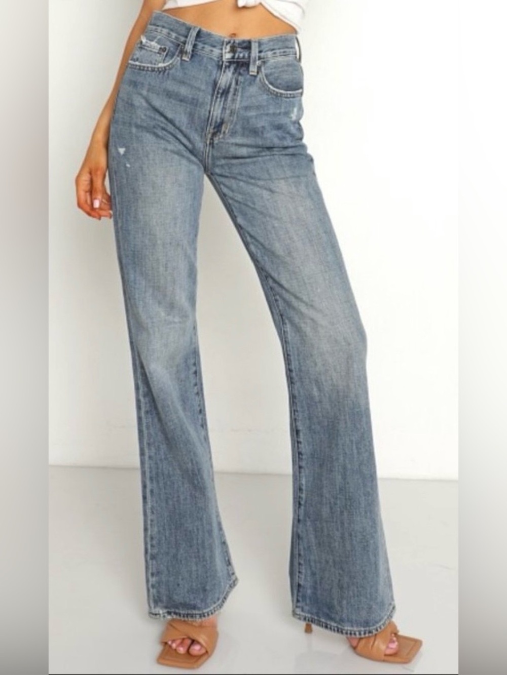 Pistola Stevie High Rise Relax Flared Jeans Light Wash Distressed size 27